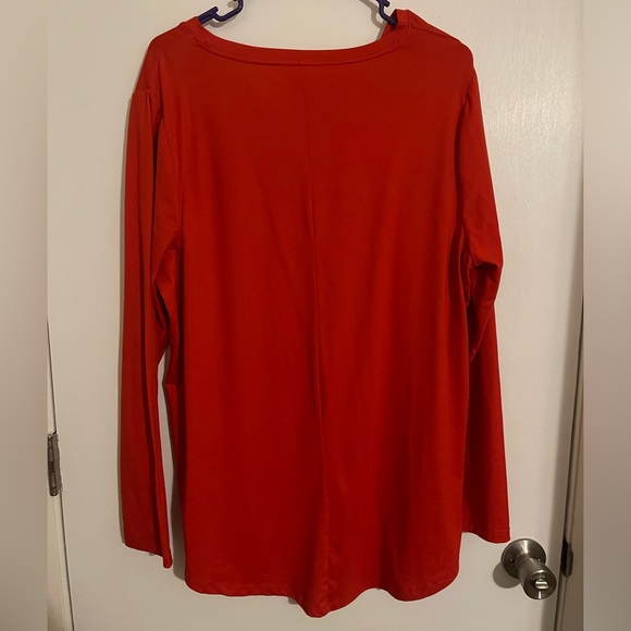 Lane Bryant Swing Long Sleeve V-Neck Tee, Red-Orange, 14/16 - Picture 2 of 3